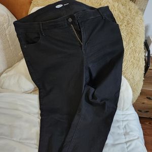 Plus size black skinny jeans